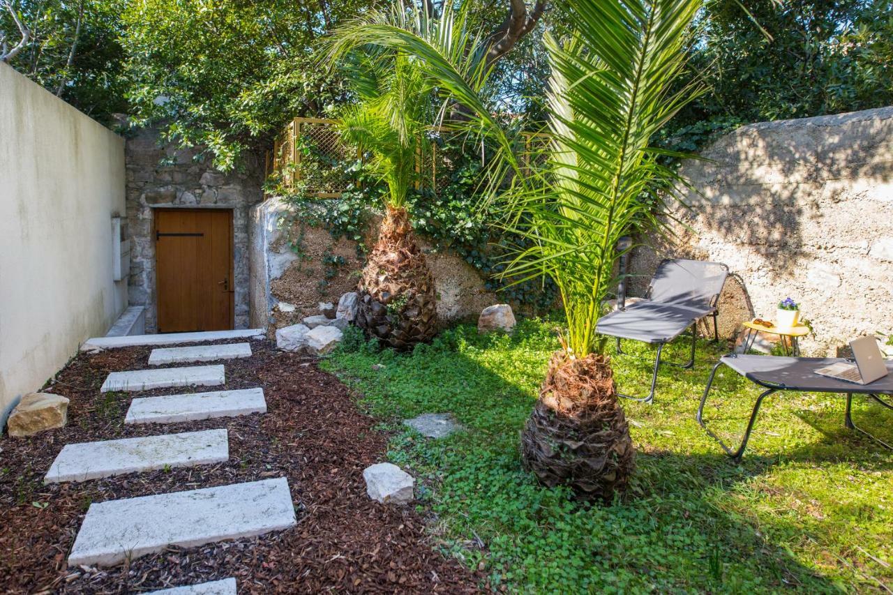 Apartment Peaceful Oasis Makarska Exteriör bild