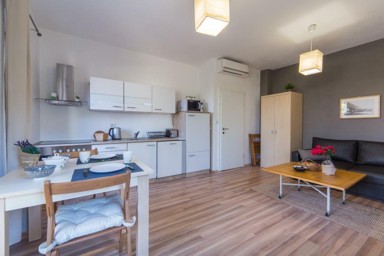 Apartment Peaceful Oasis Makarska Exteriör bild