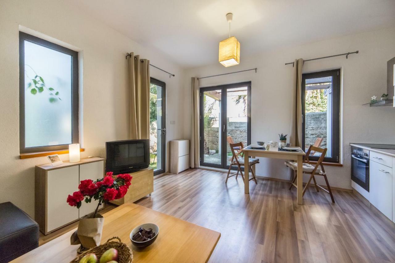 Apartment Peaceful Oasis Makarska Exteriör bild